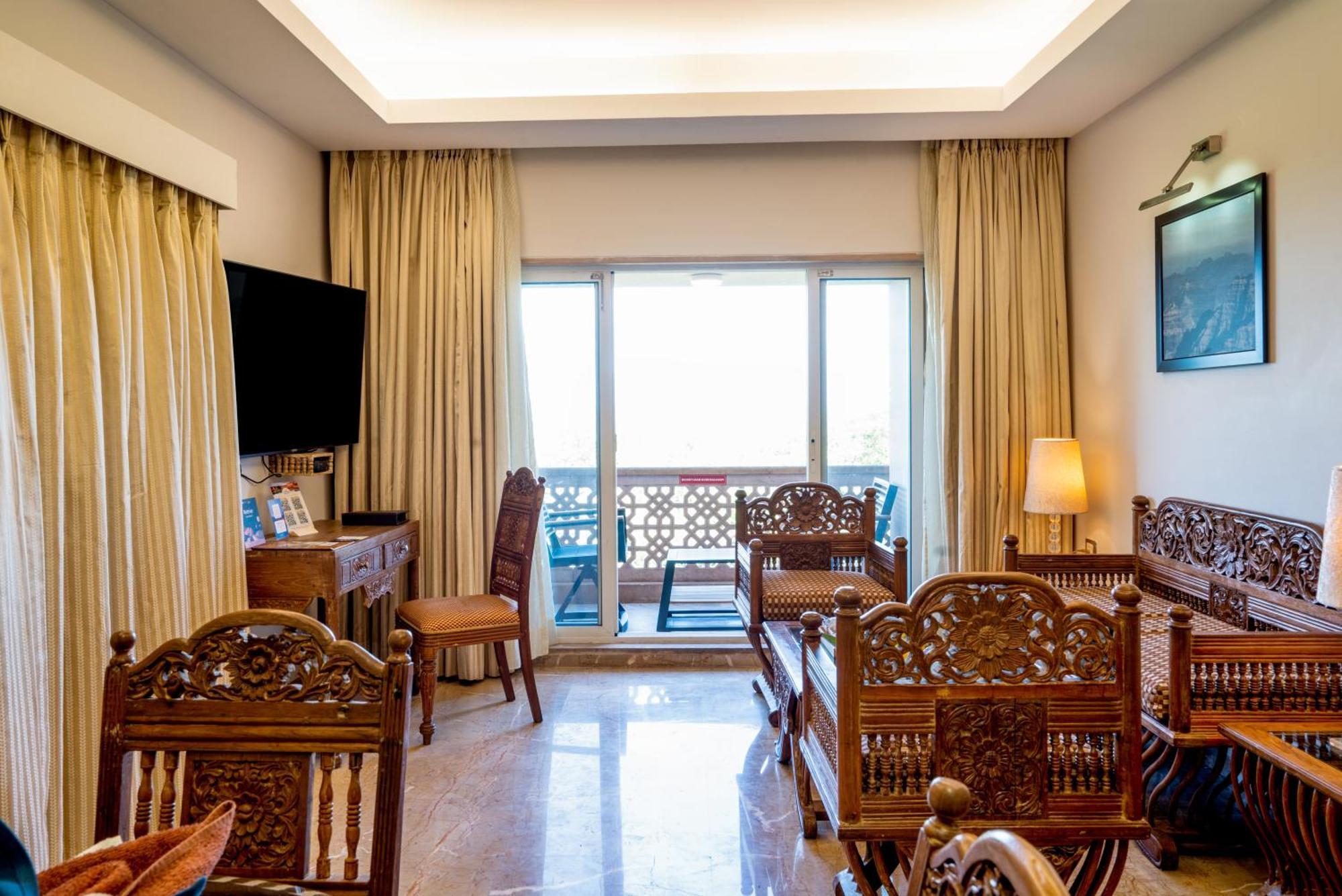 Evershine Resort & Spa Mahābaleshwar Zewnętrze zdjęcie