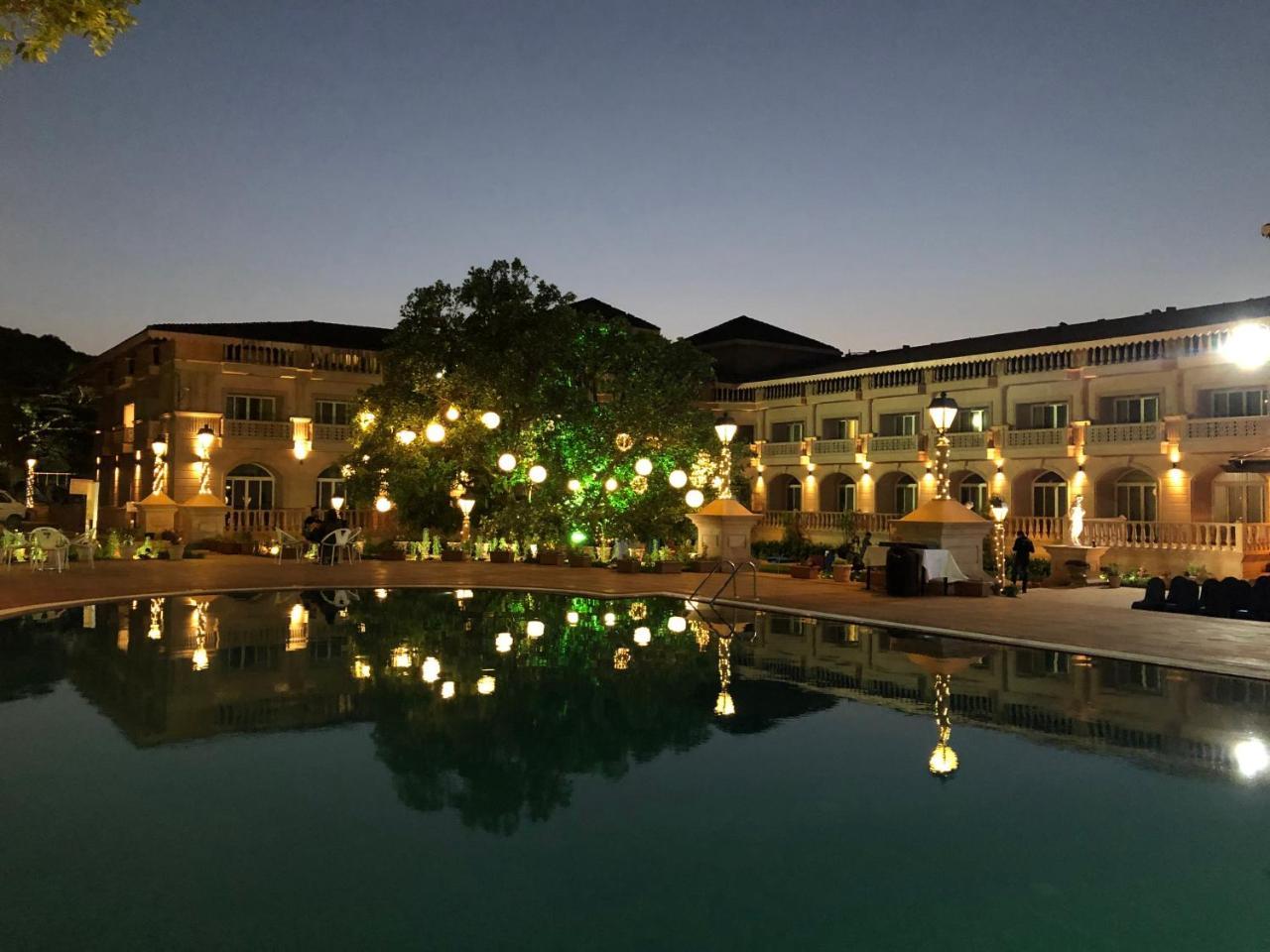 Evershine Resort & Spa Mahābaleshwar Zewnętrze zdjęcie
